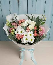 Букет цветов из:  Розы, Лизиантусы и Хризантемы #REPLACE_PRED# Искре Курской области