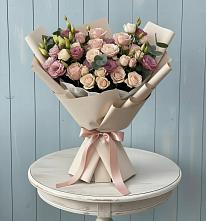 Букет цветов из:  Розы и Лизиантусы в Искре Курской области