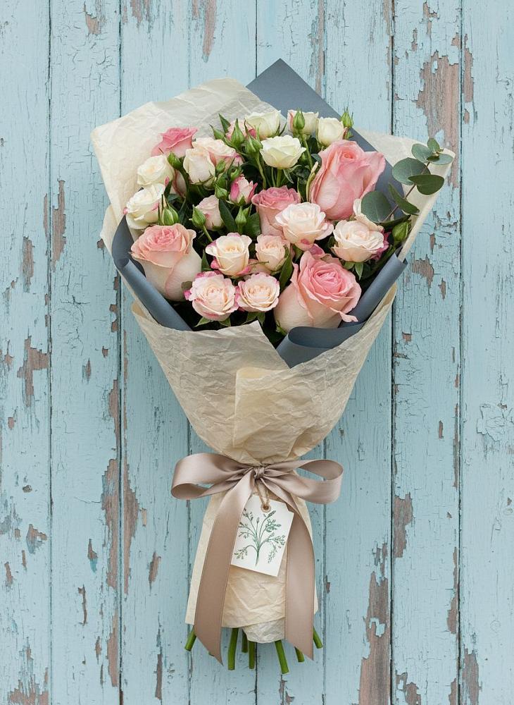 Букет цветов из: Розы в Искре Курской области