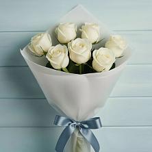 Букет 7 Белых роз Эдлесс Лав в Искре Курской области