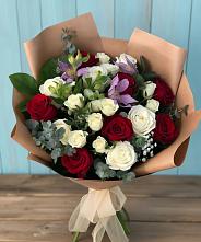 Букет цветов из:  Розы и Альстромерии #REPLACE_PRED# Искре Курской области