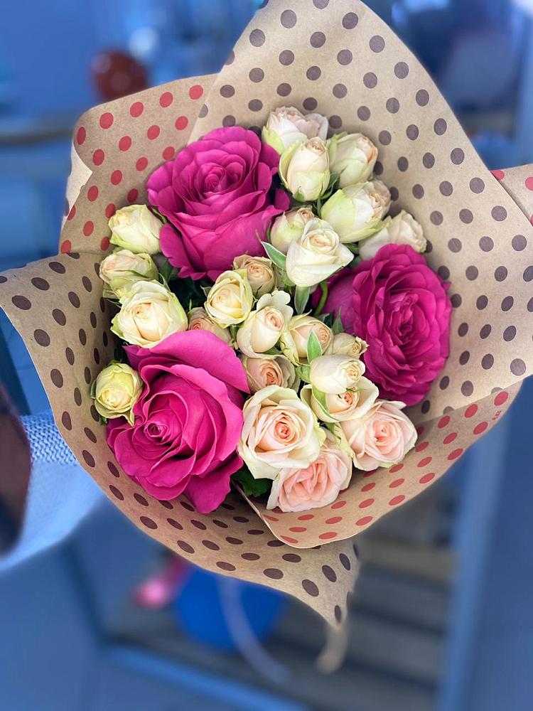 Букет цветов из: Розы в Искре Курской области