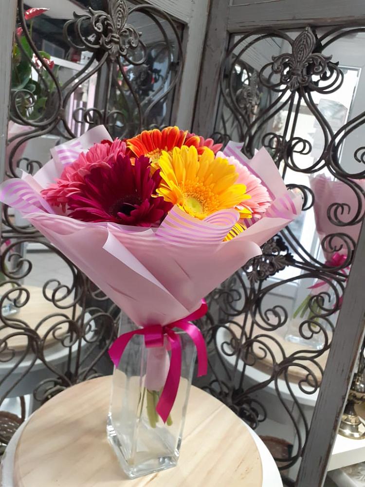 Букет цветов из: Герберы в Искре Курской области