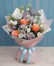 Букет цветов из:  Лизиантусы, Розы, Альстромерии и Гипсофила в Искре Курской области