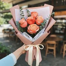 Букет цветов из:  Розы в Искре Курской области