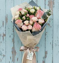 Букет цветов из:  Розы в Искре Курской области