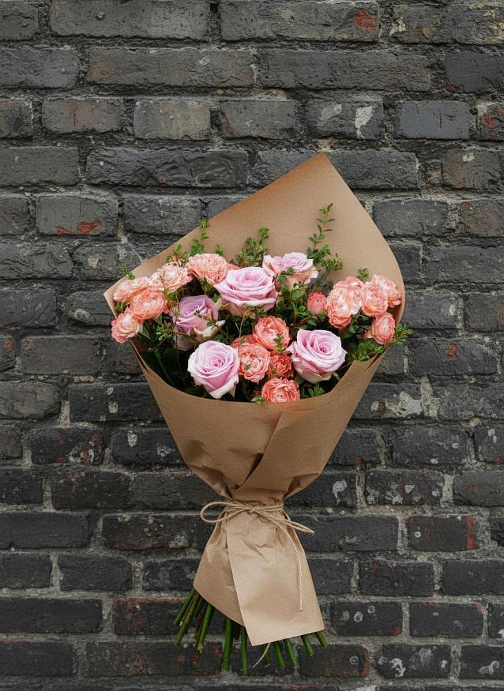 Букет цветов из: Розы в Искре Курской области