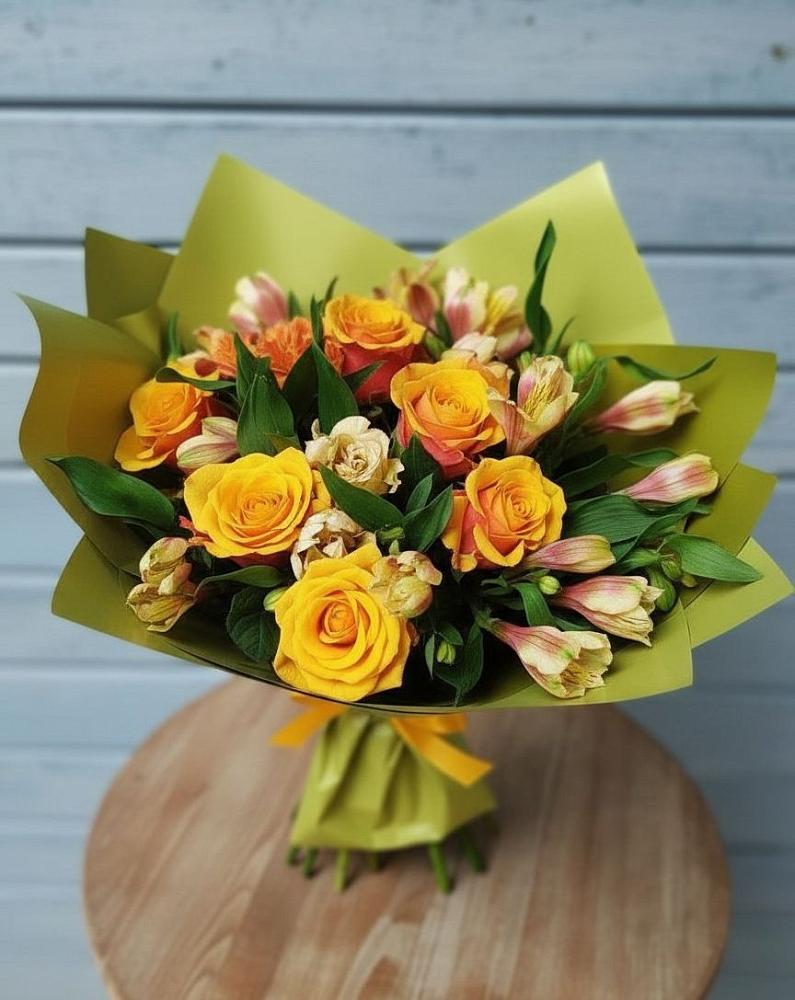 Букет цветов из: Альстромерии и Розы в Искре Курской области