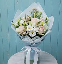 Букет цветов из:  Розы и Лизиантусы в Искре Курской области