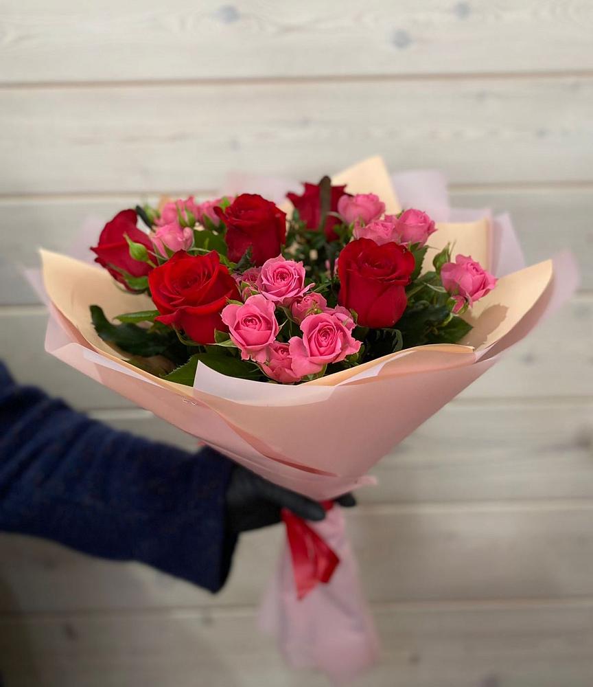 Букет цветов из: Розы в Искре Курской области