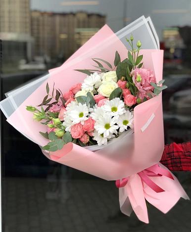 Букет цветов из: Розы, Лизиантусы и Хризантемы в Искре Курской области